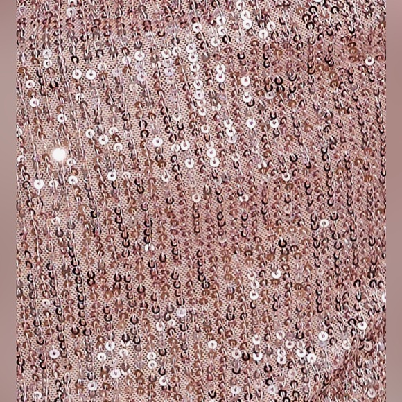 Hello Molly all over sequin dress in pink/rose gold (Australian M) BNWT - Picture 3 of 4